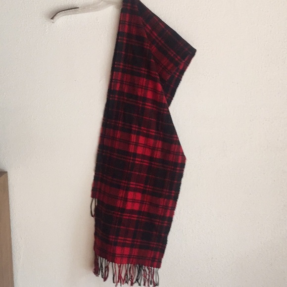 Plaid scarf from Fred Meyer apparel - Picture 1 of 2